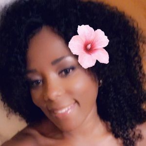 Meet your Posher, Ana